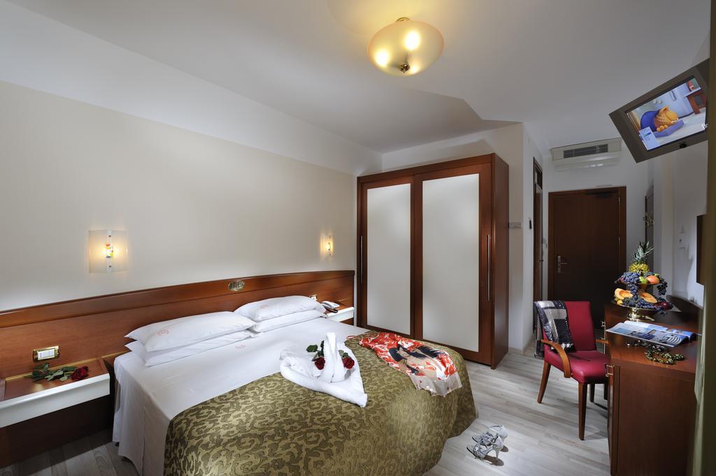 Hotel Eden Bibione Room photo