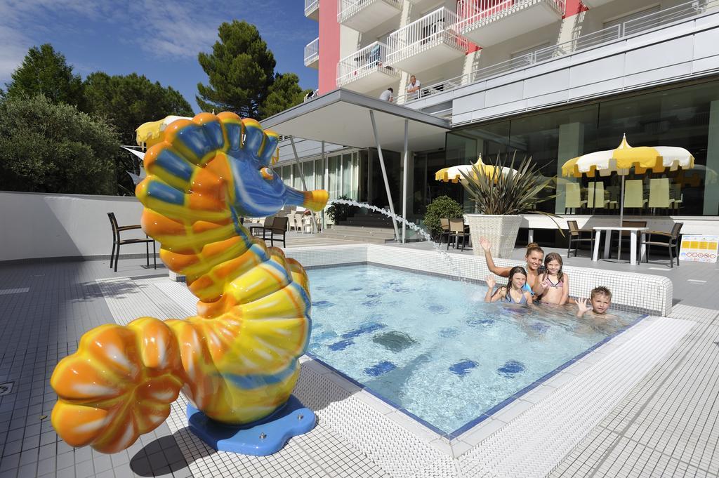 Hotel Eden Bibione Exterior photo